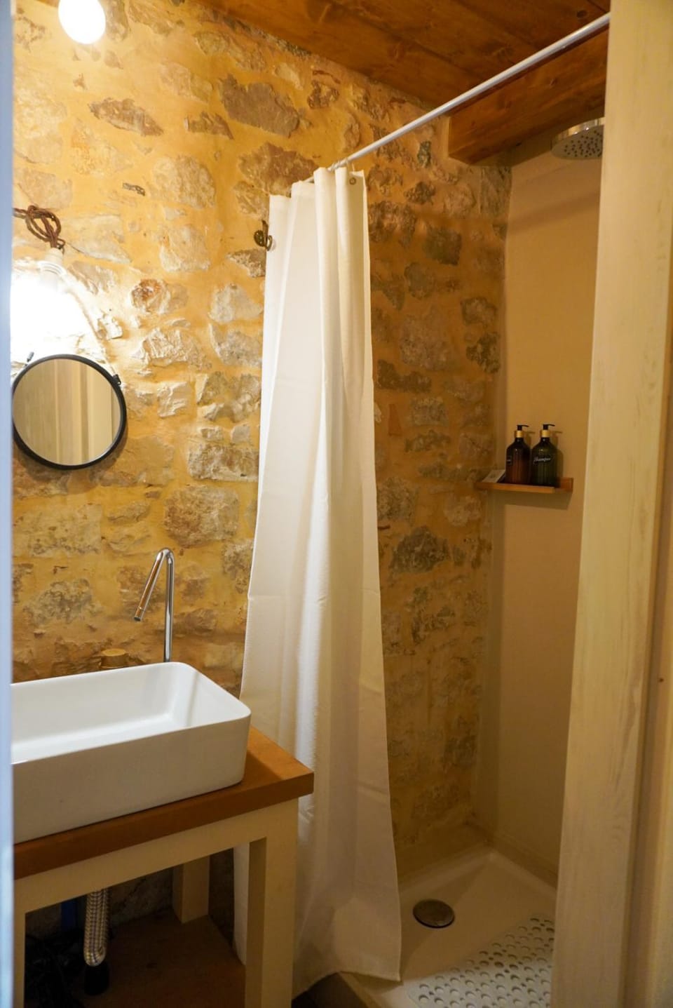Shower, Bathroom, towels