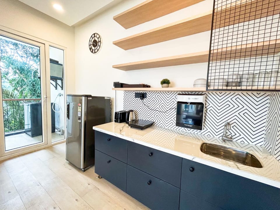 TV and multimedia, Kitchen or kitchenette, stove