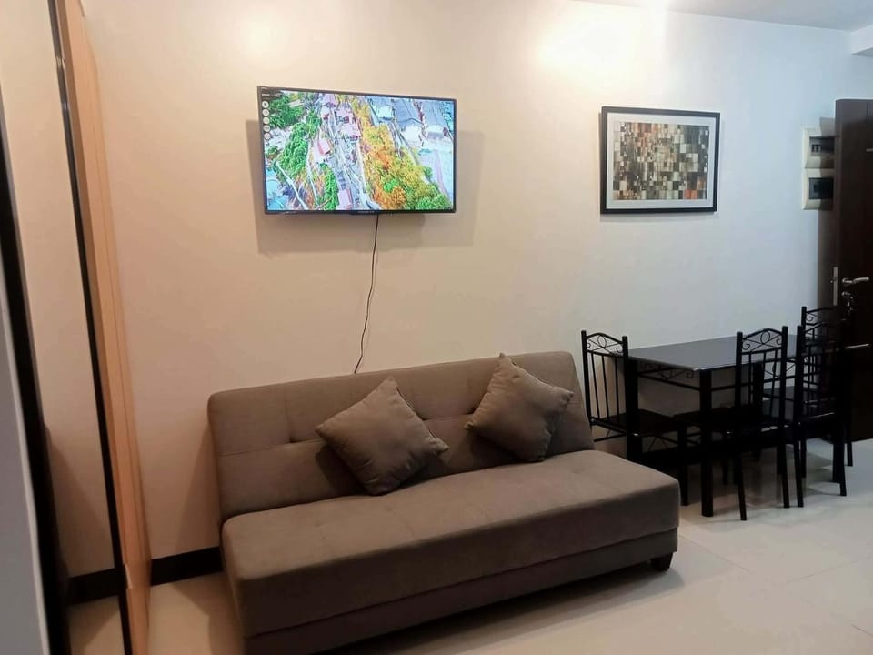 The Viceroy Tower 4 with View Bed and Breakfast in Makati