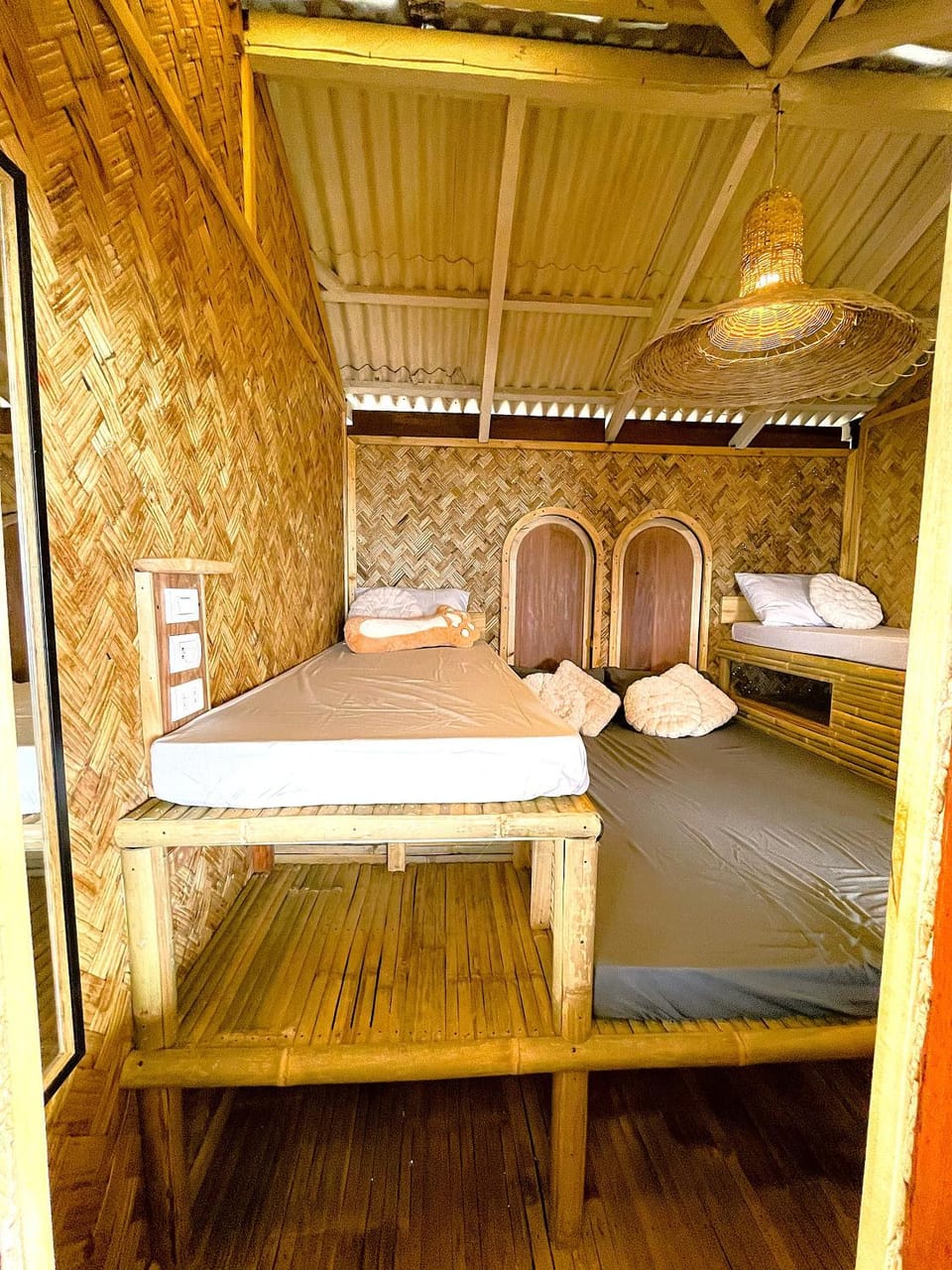 Photo of the whole room, Bedroom, Garden view, Sea view