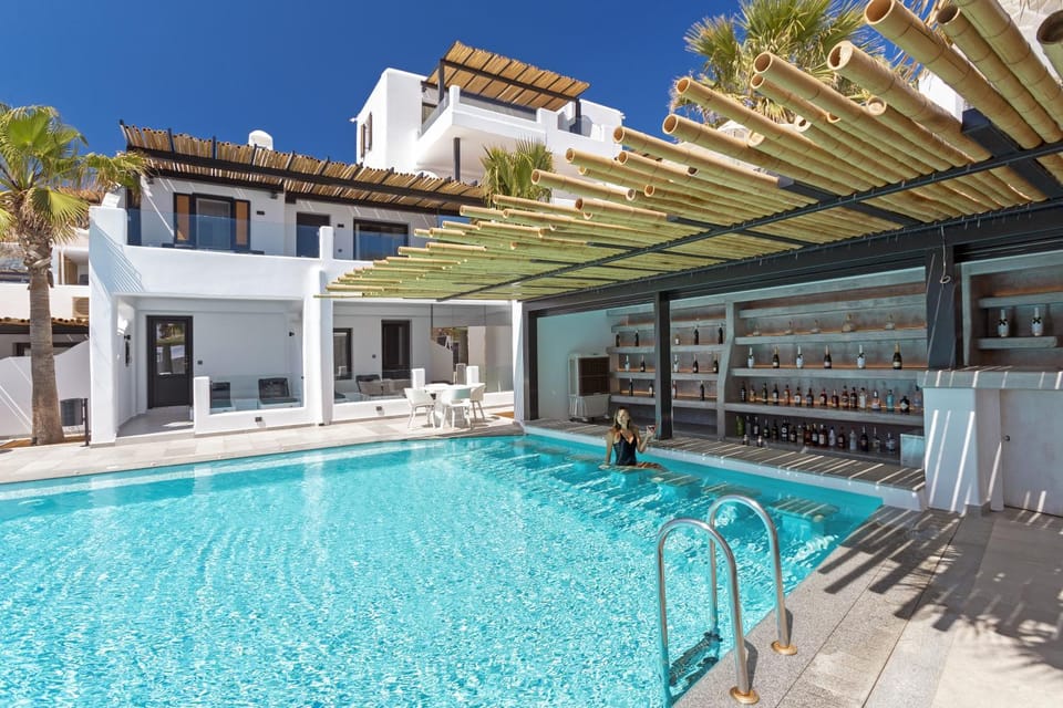 Lounge or bar, Swimming pool