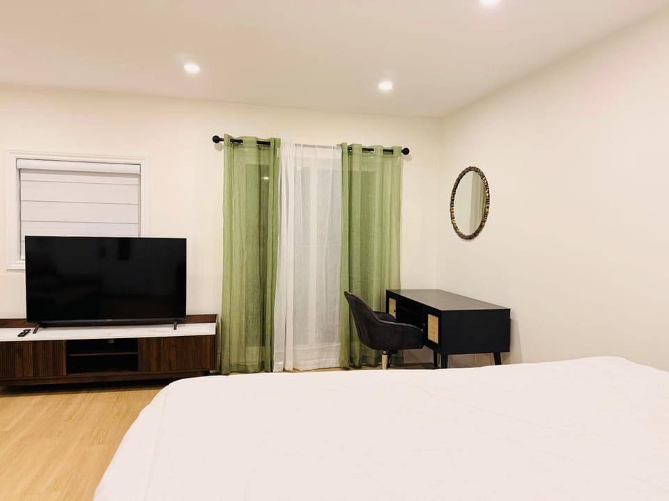 TV and multimedia, Bedroom