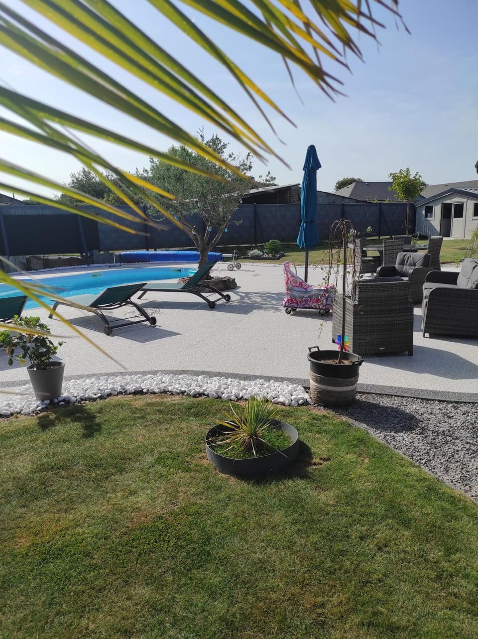 Maison calme avec piscine House in Normandy