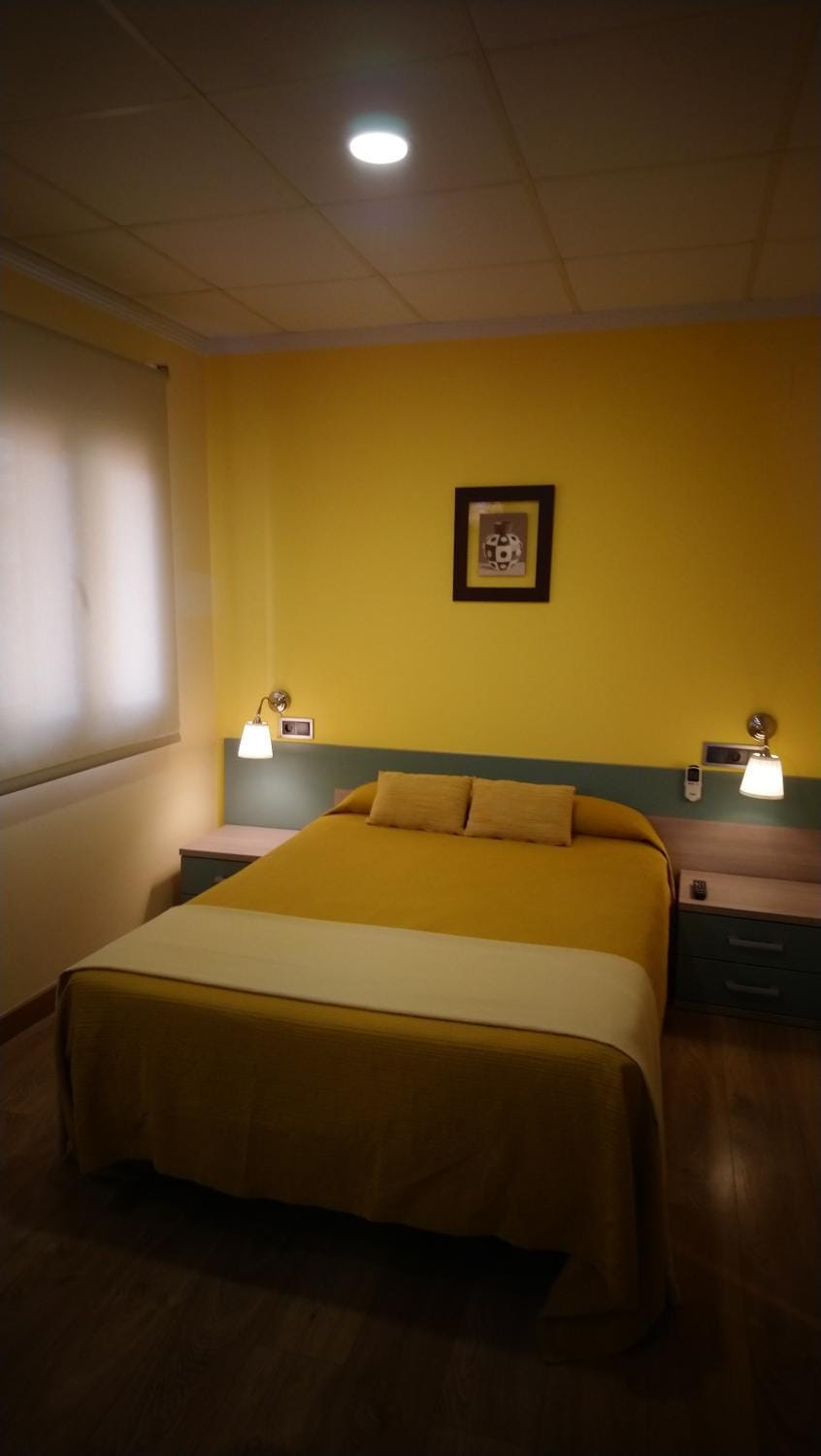 Hostal Doña Juana Bed and Breakfast in Ávila‎