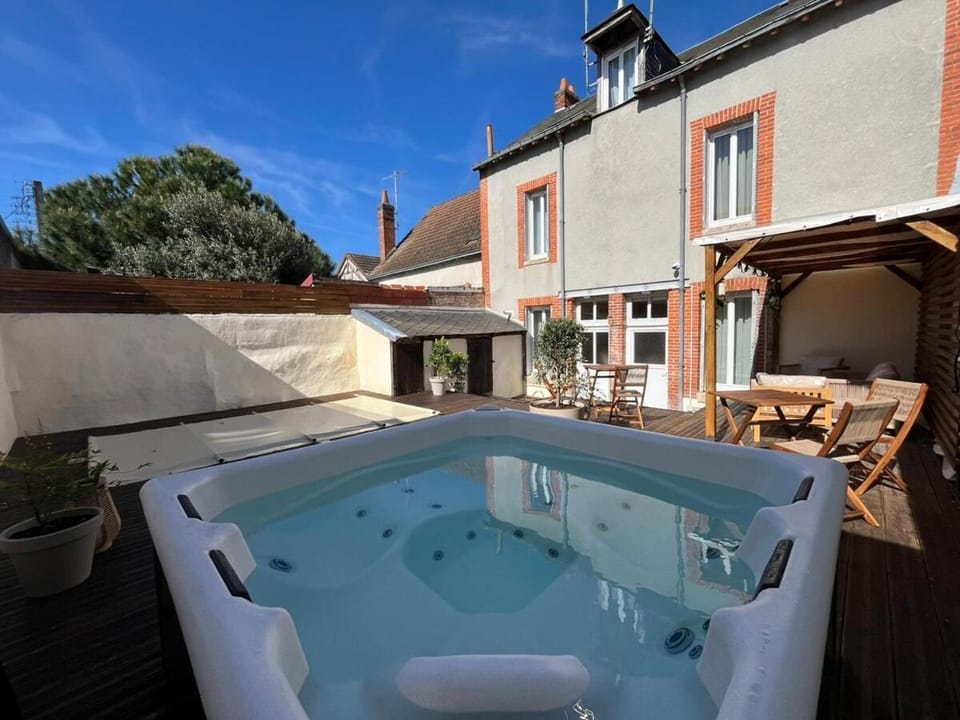 Day, Hot Tub, Pool view, Swimming pool