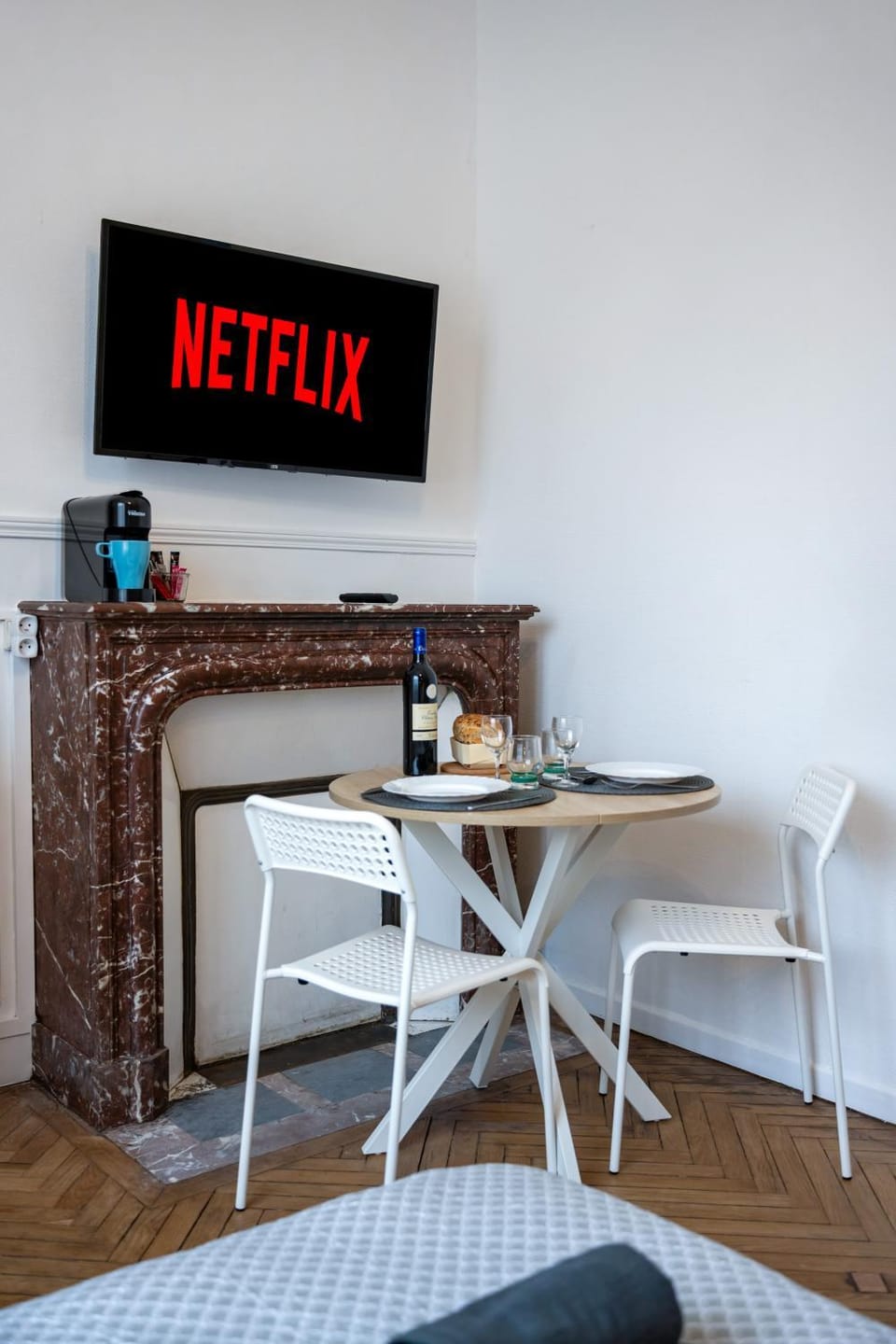 TV and multimedia, Dining area