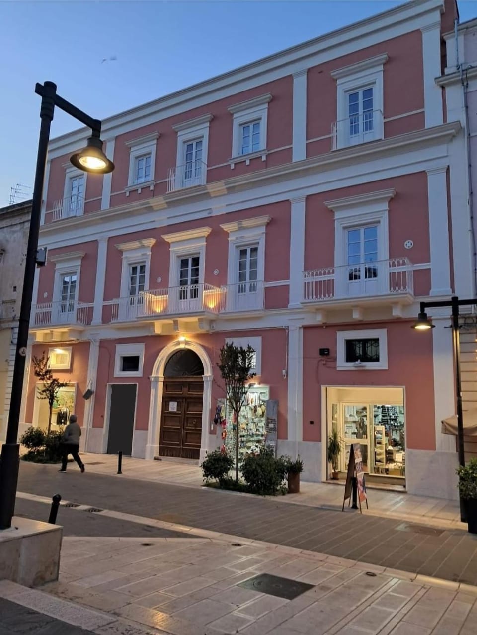 Property building, Facade/entrance