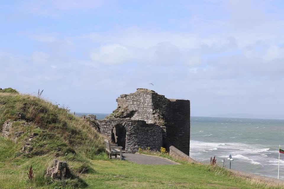 Stunning Seafront Apartment Apartment in Aberystwyth