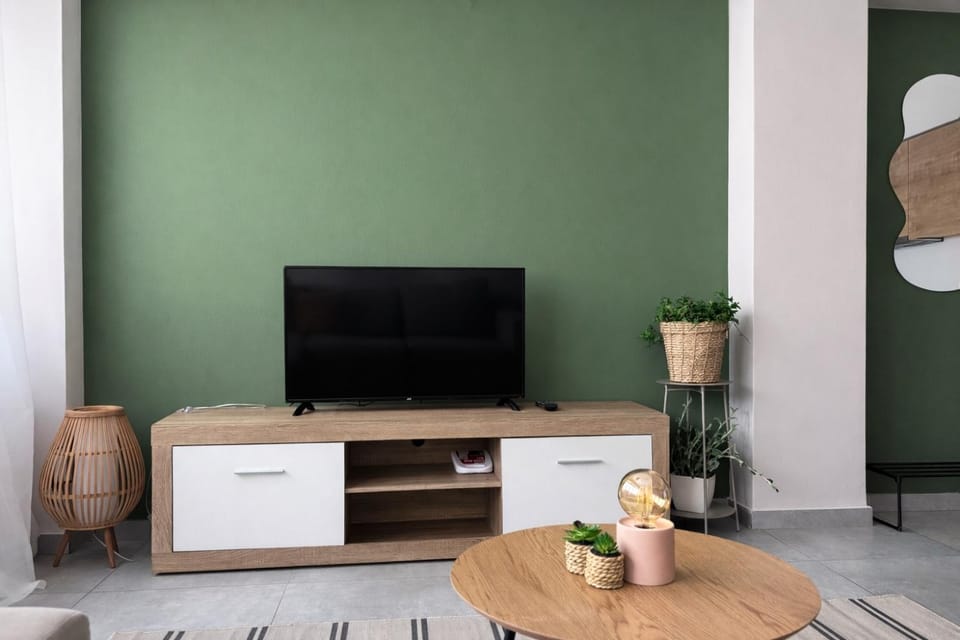 Communal lounge/ TV room, TV and multimedia, Evening entertainment