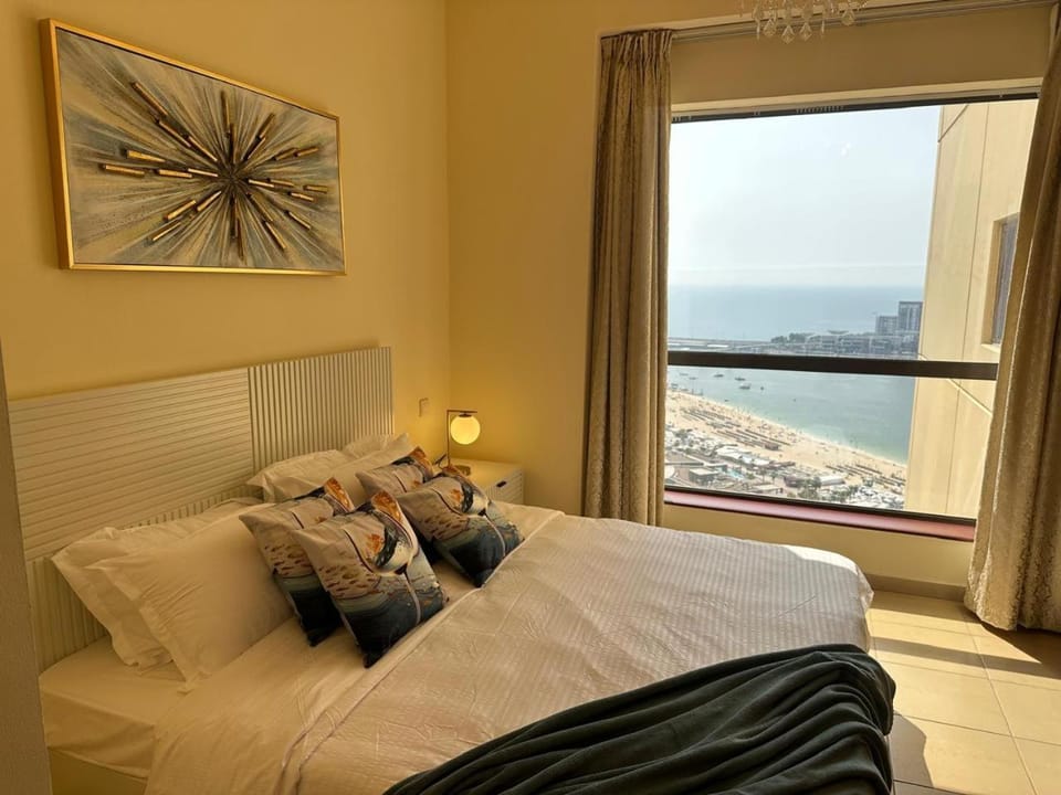 Bed, Bedroom, Sea view