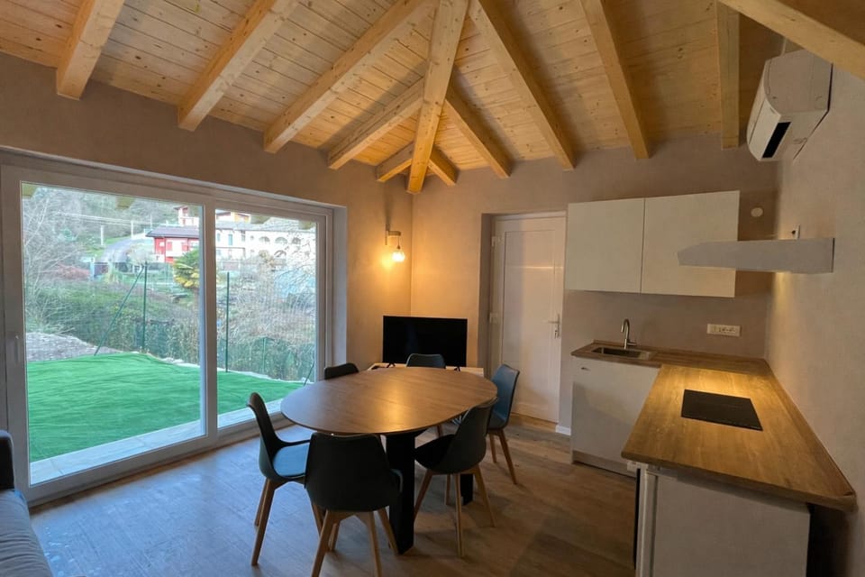 Garden, Garden, TV and multimedia, Kitchen or kitchenette, Dining area