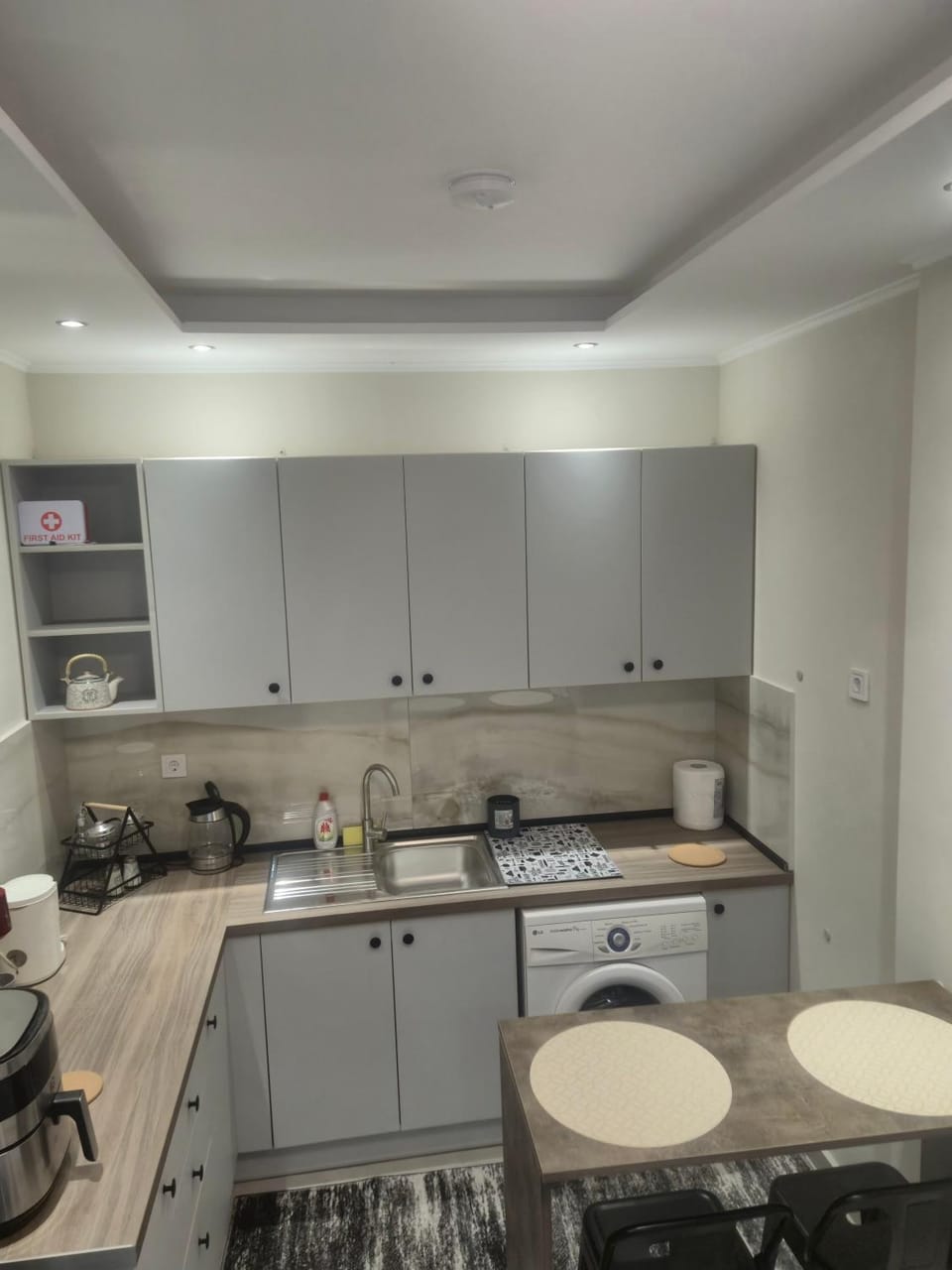 Kitchen or kitchenette