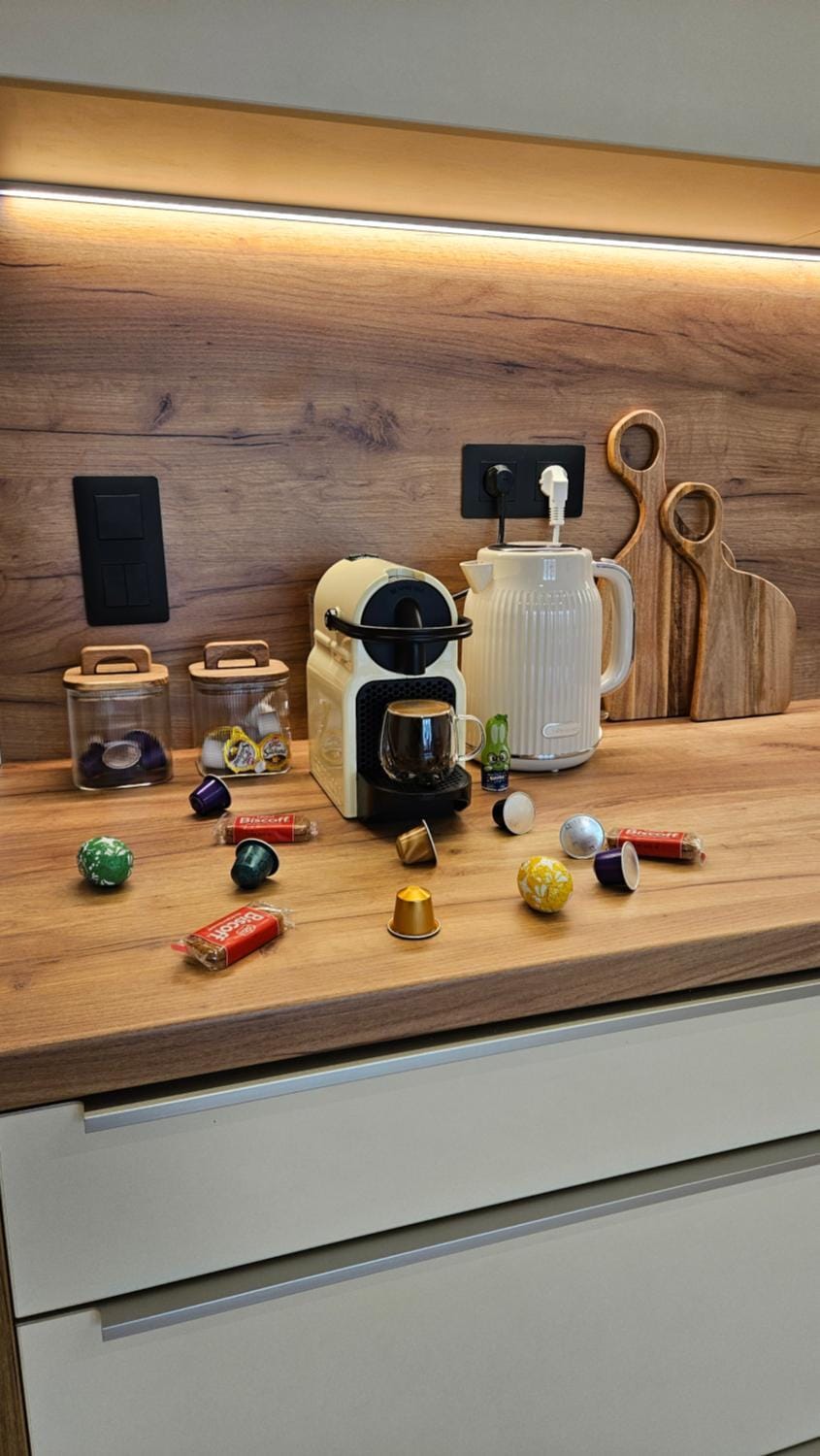 Coffee/tea facilities, Kitchen or kitchenette