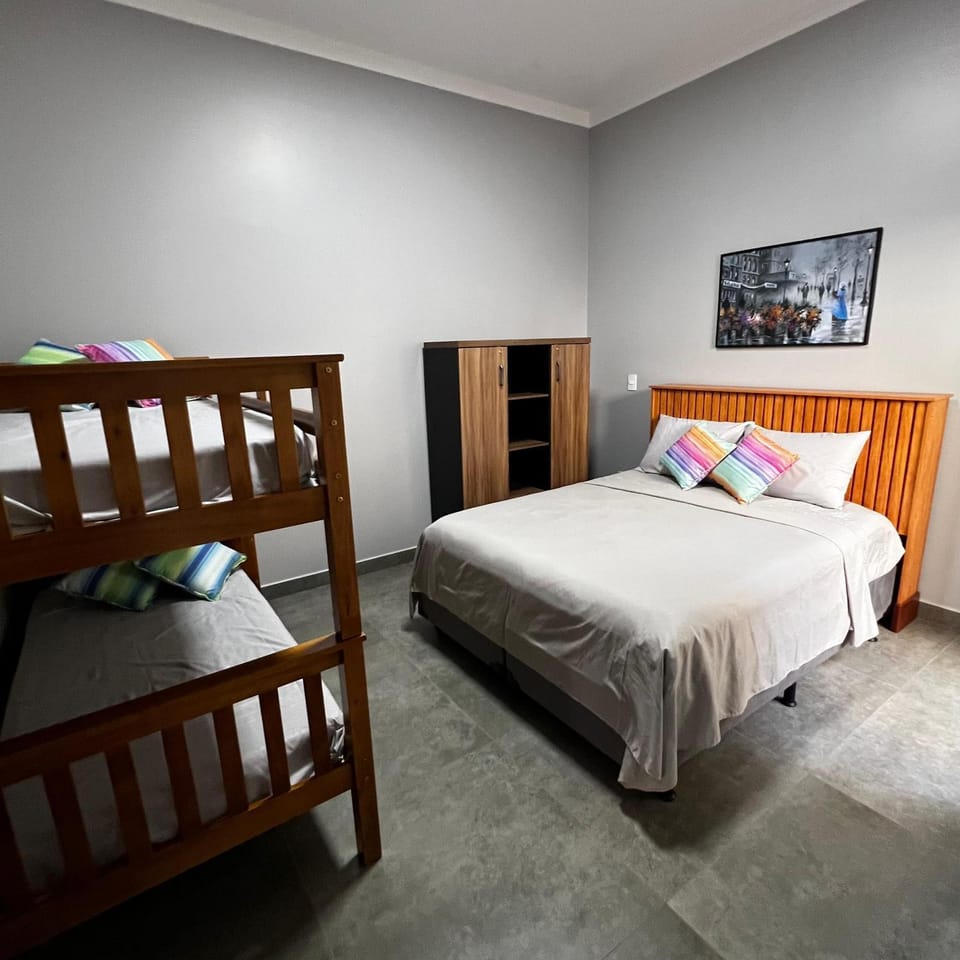 Bed, Bedroom, locker