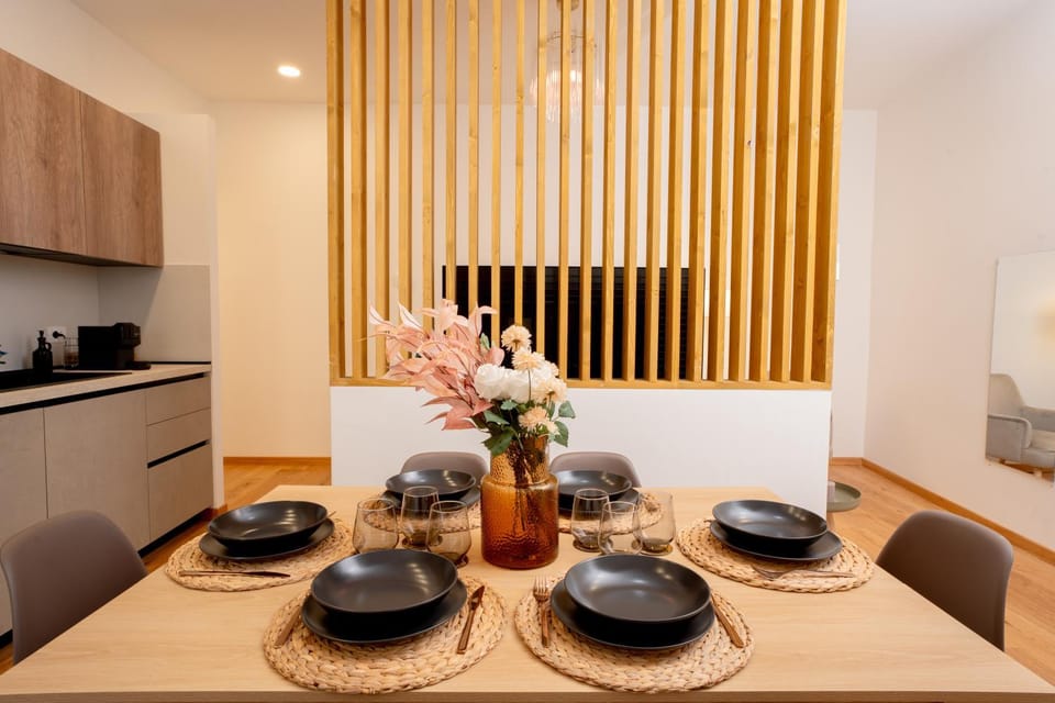 Kitchen or kitchenette, Food and drinks, Dining area, Food