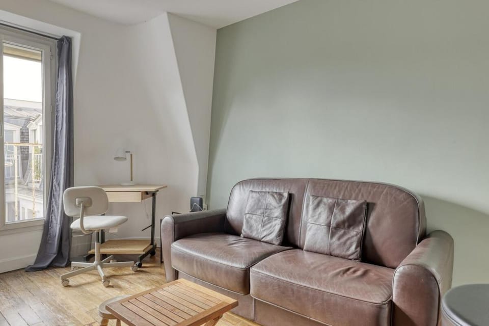 Le Cheron - deux pièces proche Tour Eiffel Apartment in Paris