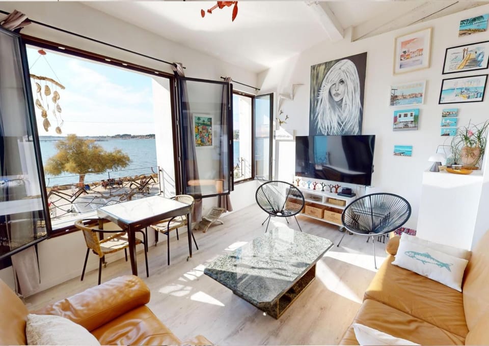 Sunset lodge Apartment in Occitanie