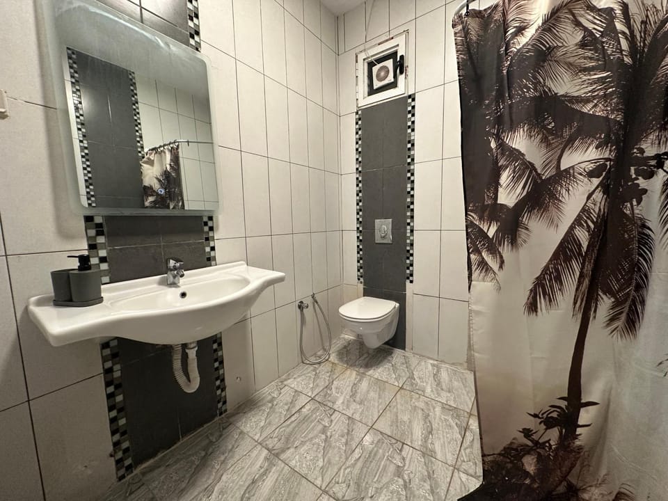Safehouse Apartment in Tunis Governorate, Tunisia