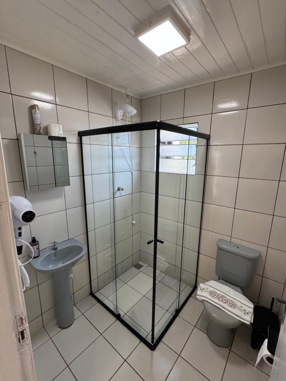 Kitnet aconchegante para 4 pessoas com carregador de carros elétricos Villa in State of Paraná