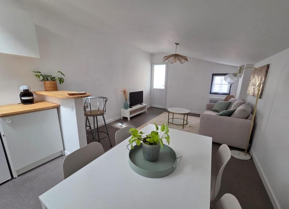 Appartement cosy hypercentre gare port à 5 min d'Arcachon Apartment in La Teste-de-Buch