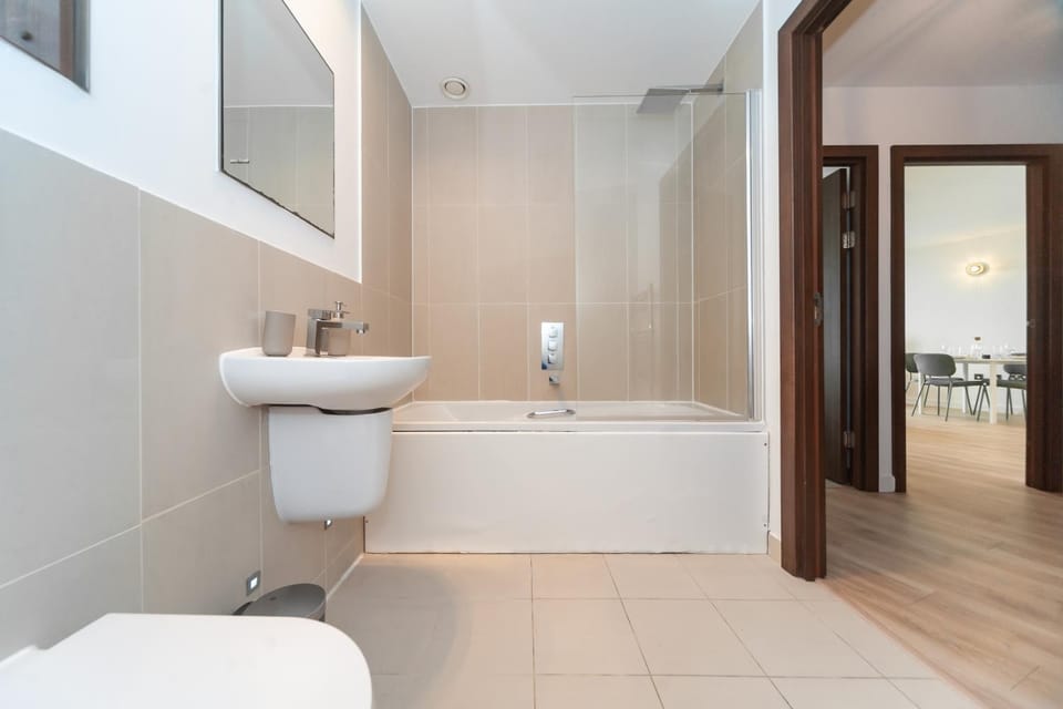 Bathroom, Bath