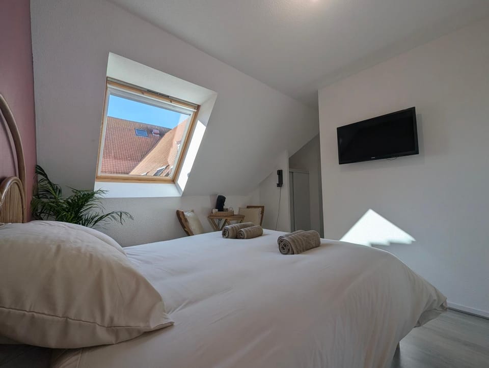 Cocon bohème sous les toits avec lit queen Vacation rental in Berck