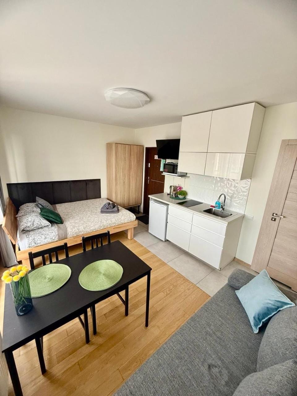 A&Y Studio Galeria Mokotów & Chopin Airport Pieńkowskiego A Apartment in Warsaw