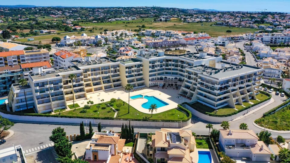 Galé Sea View - By Bedzy Apartment in Guia