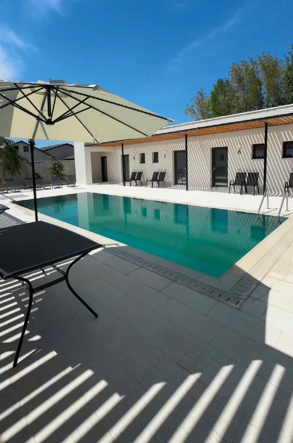 Swimming pool