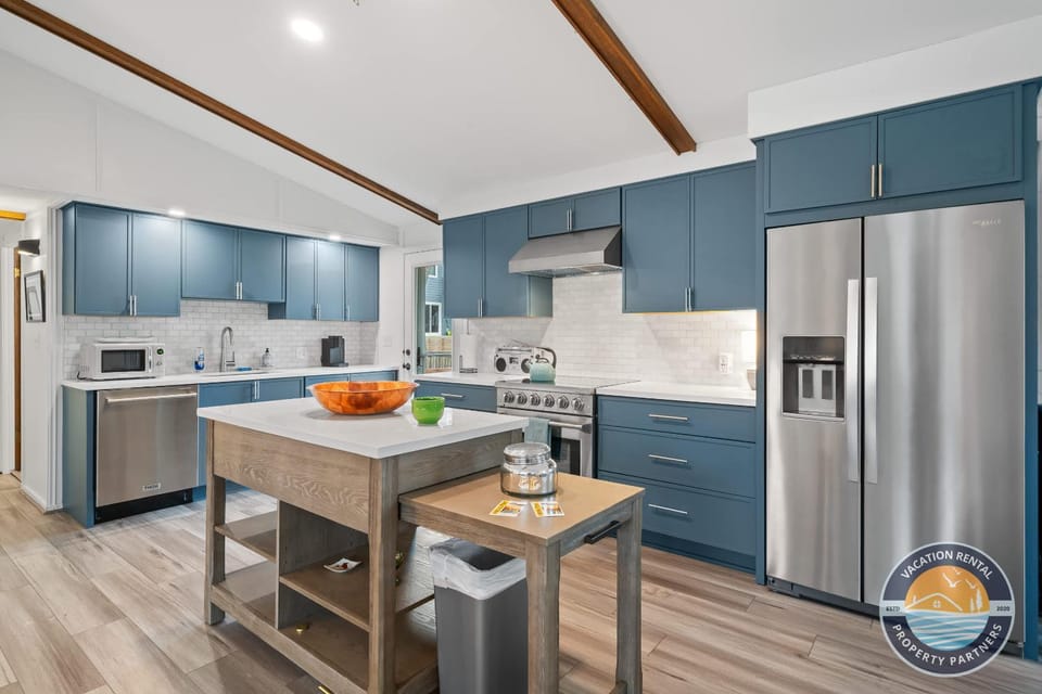 Pet-Friendly Lake Como Retreat 2BR House in Wisconsin