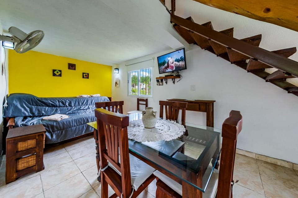 Apart Cabañas Villa Felicidad para 4 personas con pileta climatizada Apartment hotel in Villa Yacanto