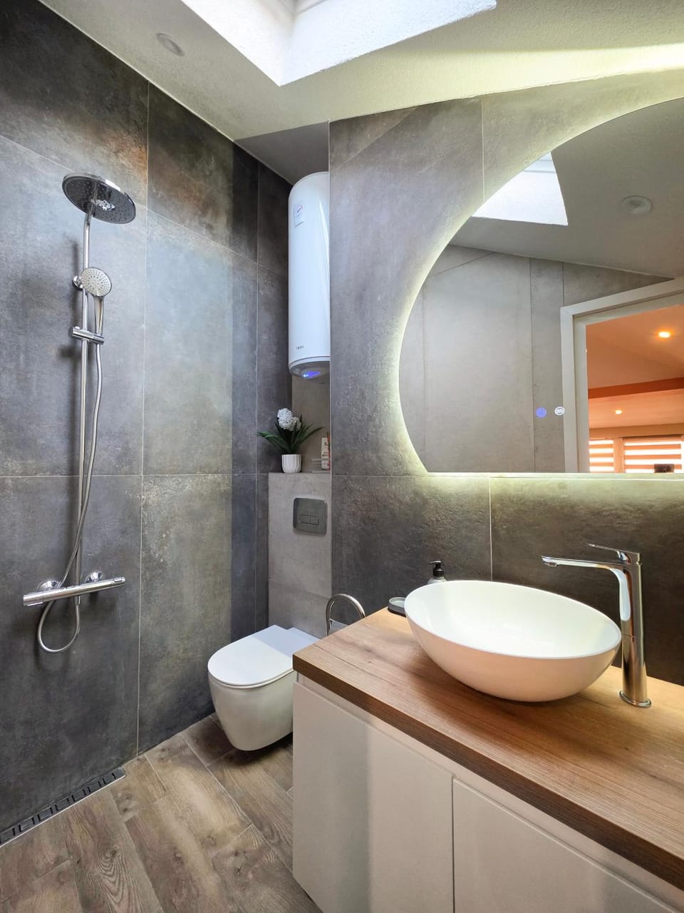 Shower, Toilet, Bathroom
