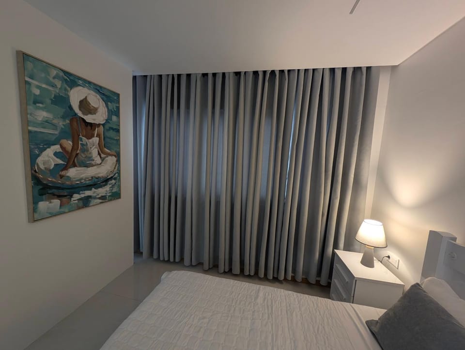 Cidadela Urban Studio - Fast Wi-Fi, AC, New and Stylish Apartment in Praia