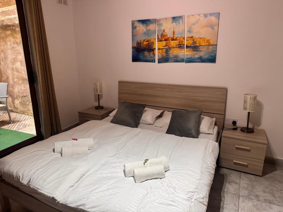 Spinola Bayview 2 BR Apartment by MaBeLi Apartment in Saint Julians