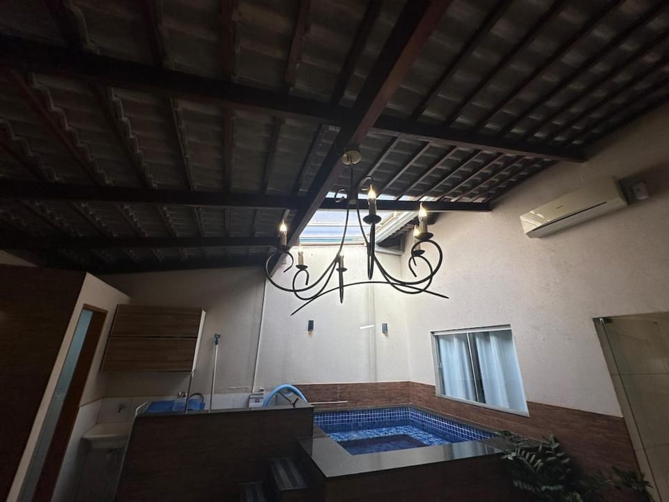 Beautiful and equipped house for up to 8 people! MotoGP House in Goiania