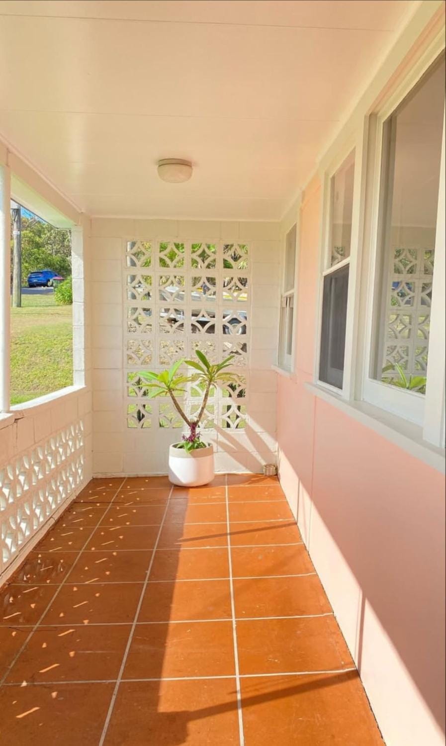 Patio, Day, Balcony/Terrace