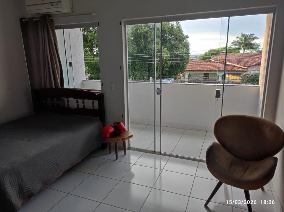 Suíte com garagem Próx ao Autódromo Internacional de Goiânia MotoGP Vacation rental in Goiania