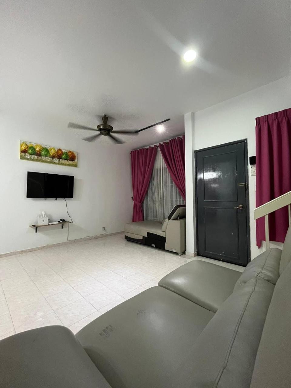 Sweet Roses Homestay- Free WiFi, Nearby UiTM House in Selangor, Malaysia