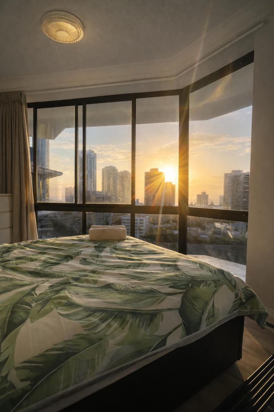 Bedroom, Sunrise, Sunset