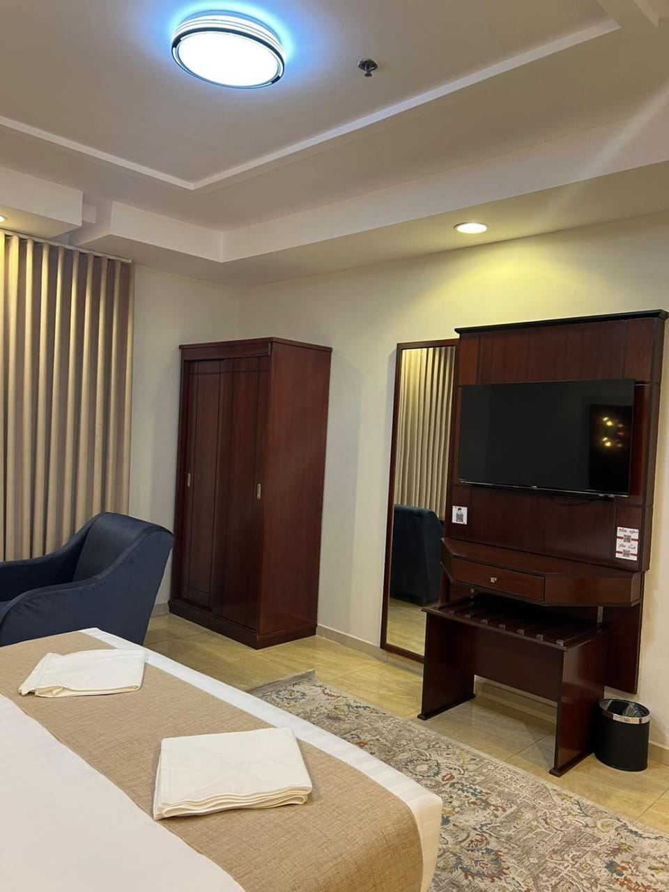 TV and multimedia, Bedroom, wardrobe