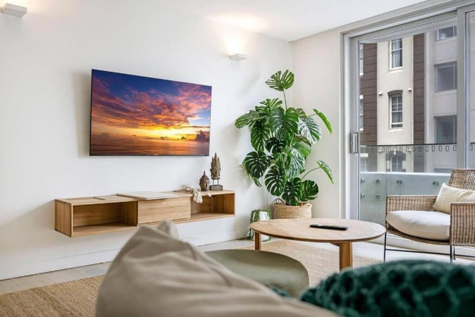 Bondi Vibe Beach Front 2BRD Home Apartment in Sydney