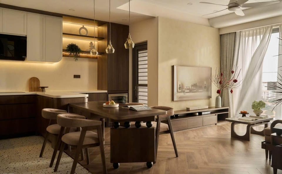 TV and multimedia, Living room, Seating area, Dining area, fireplace, stove, kitchen