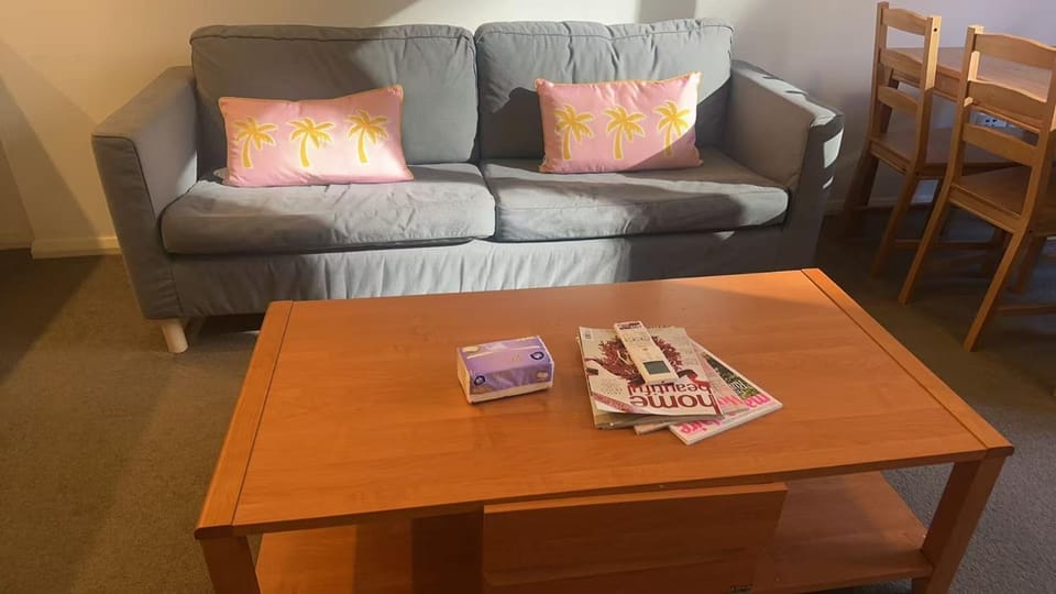 Ryde Modern Apartment Close to Transport Apartment in Sydney