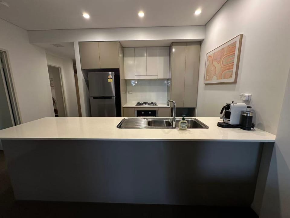 Ryde Modern Apartment Close to Transport Apartment in Sydney