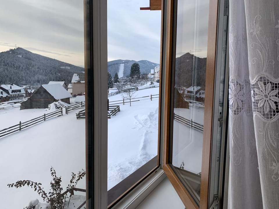 View (from property/room), Mountain view