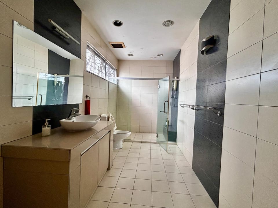 Cozy Family Suite at Shared Bungalow House SS2 PJ Vacation rental in Petaling Jaya