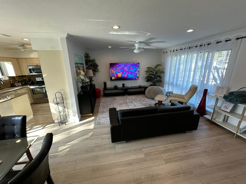 Balla Resort Villa in Lighthouse Point