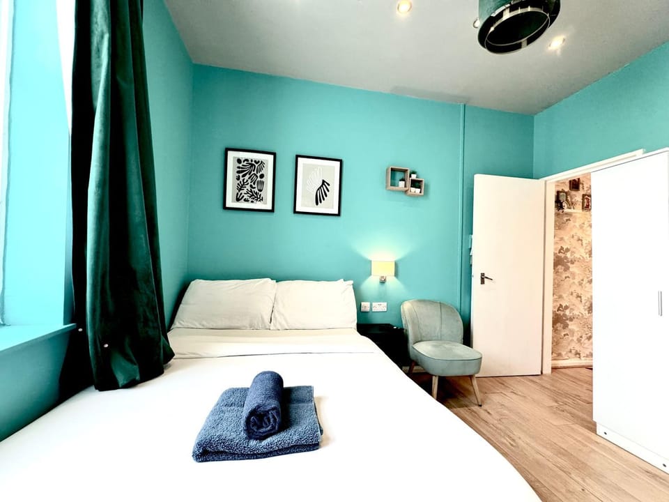 Modern city apartment Apartment in London Borough of Southwark