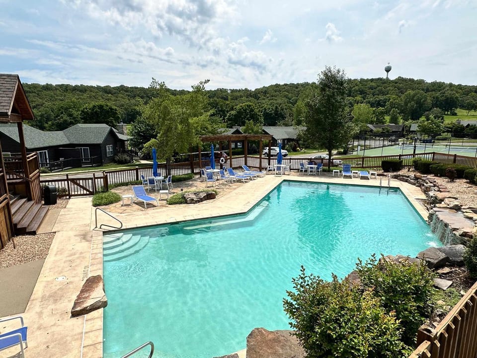 TeeTime Blue Stay on the Fairway Villa in Ozark Mountains