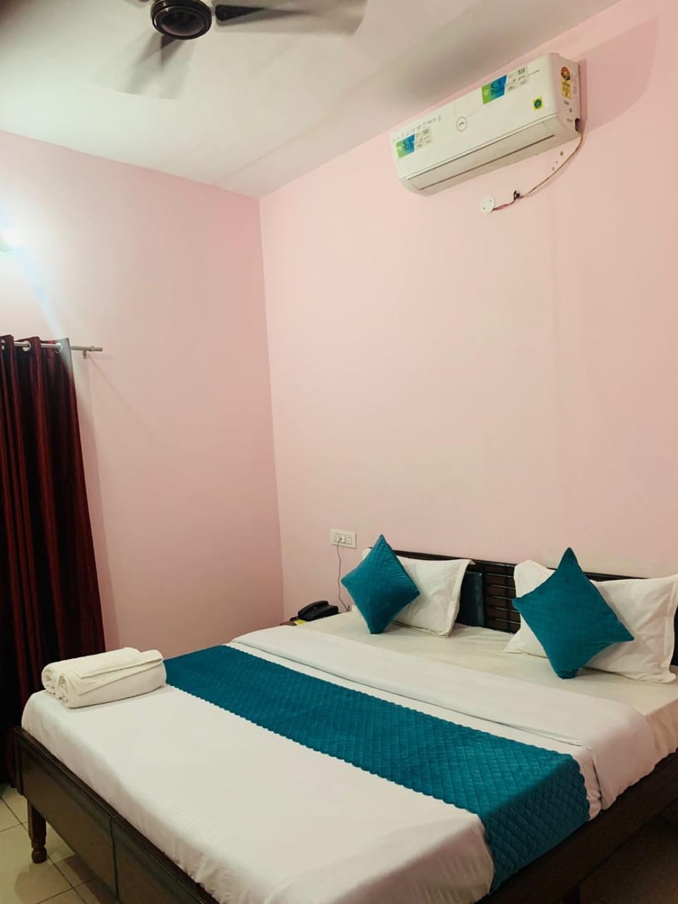 Hotel Mahadev Home-Stay !! Near Chandigarh It'l Airport Hotel in Punjab, India